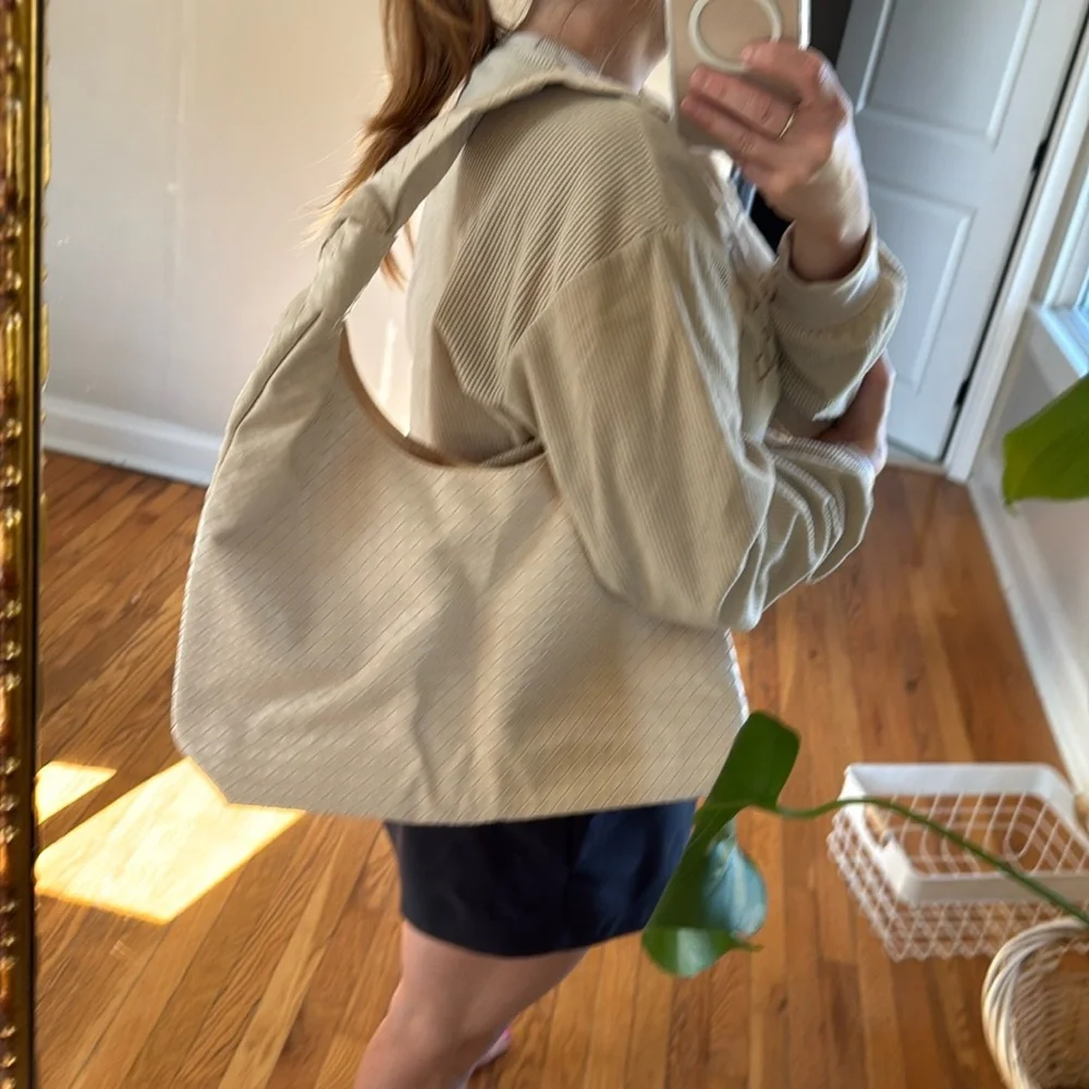 NWOT Cream Woven Shoulder Bag